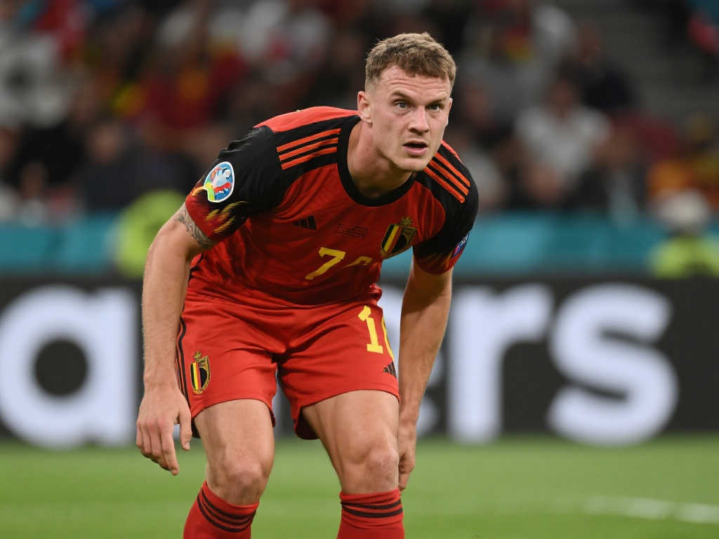 尤为突出 尤为突出