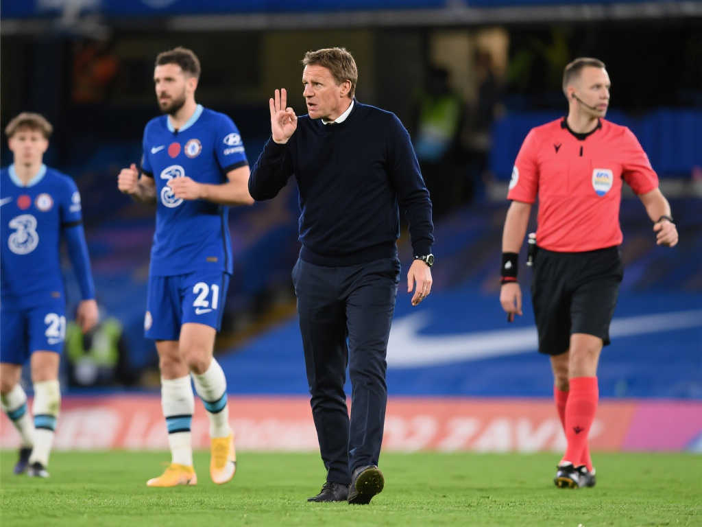 场指挥一直 场指挥一直